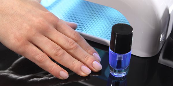 manicure hybrydowy